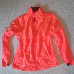 Saucony vizipro running jacket with lights